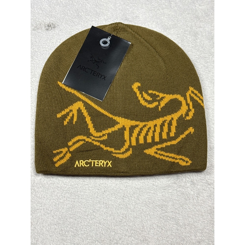 Arc'teryx Fernie Toque Beanie Green Yellow Logo Knit Hat 28132
